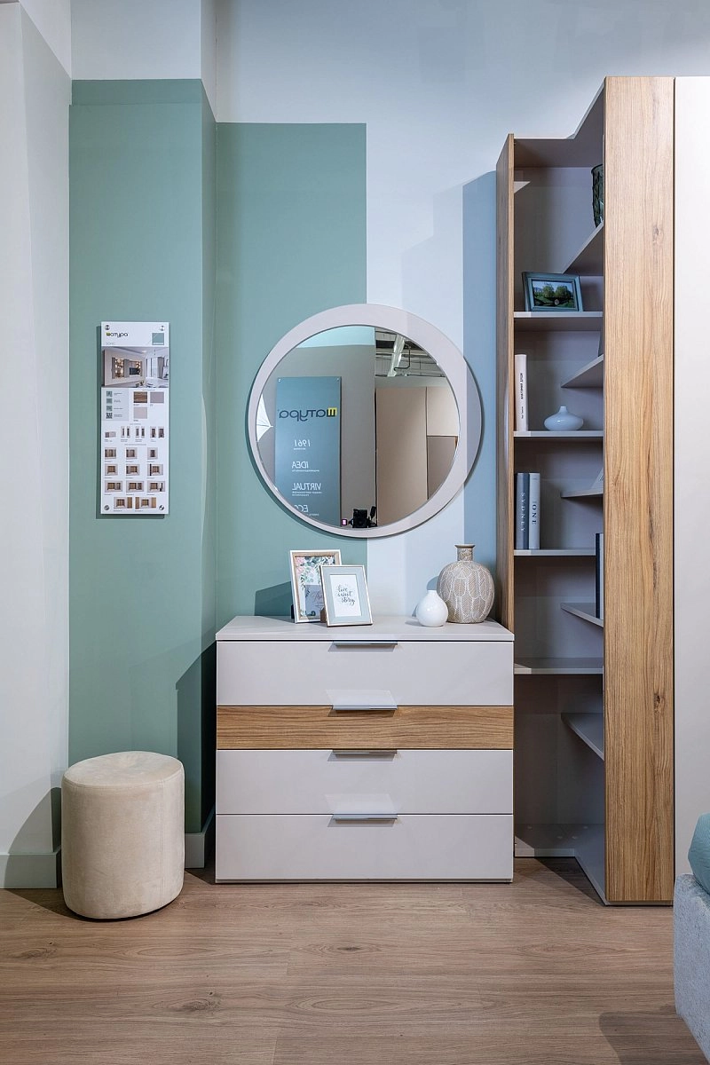 Зеркало навесное Soho беж