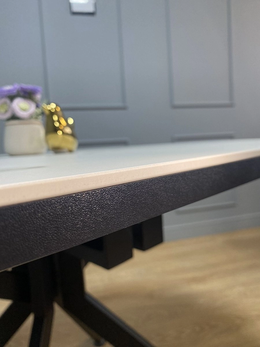 Стол Mayer DO1300 матовый