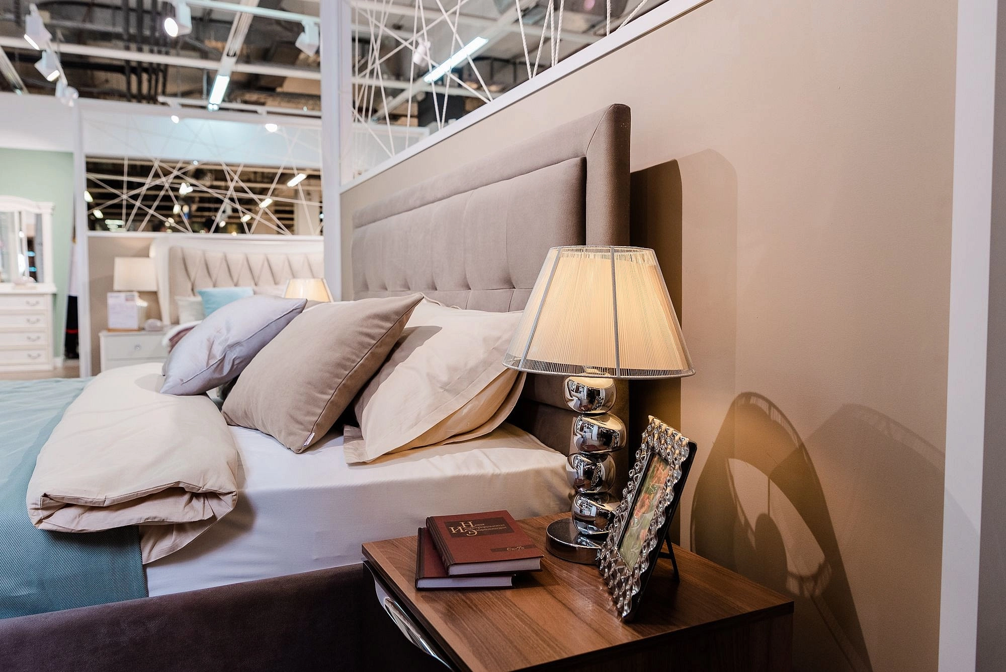 Кровать полутораспальная Onda 140х200