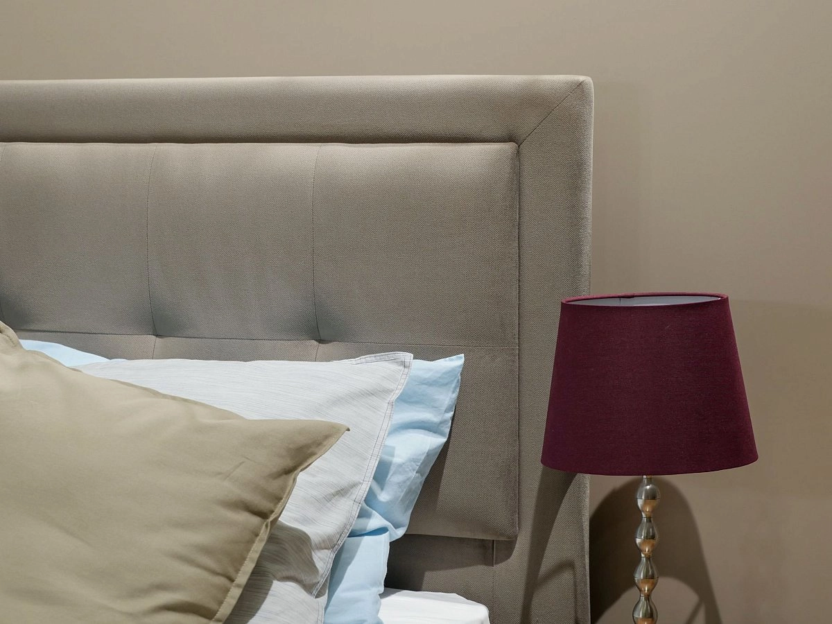 Кровать двуспальная 180х200 Onda