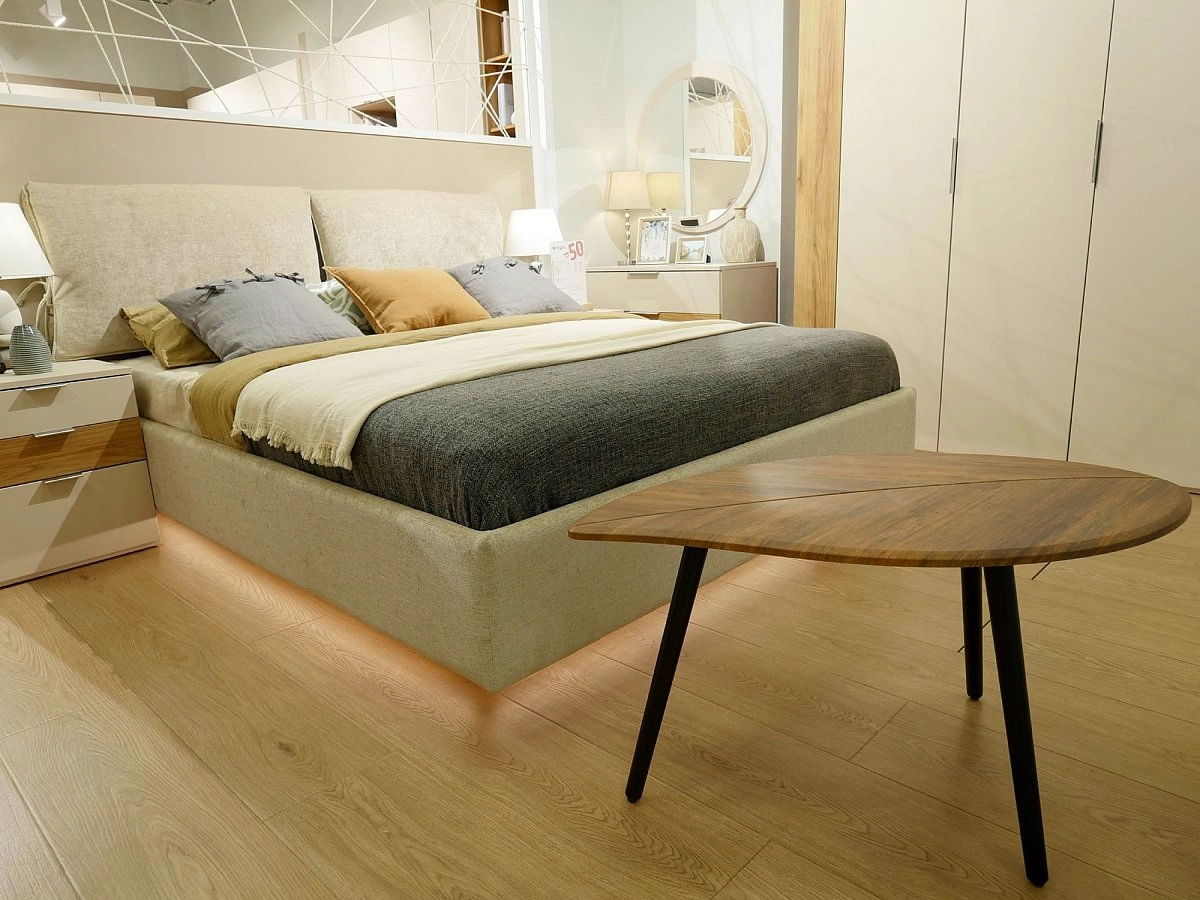 Светильник для основания кровати ш.140 с "парящим" эффектом