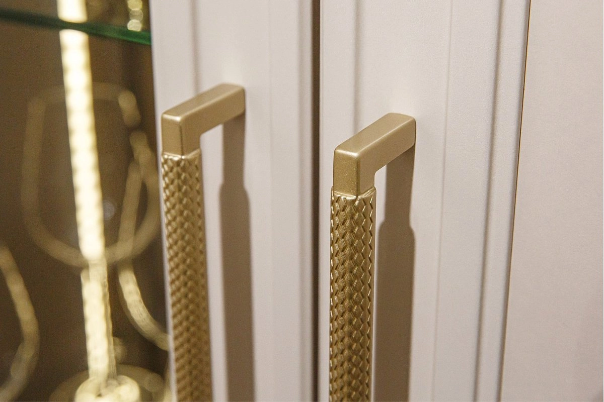 Шкаф-витрина одностворчатый Montreal беж